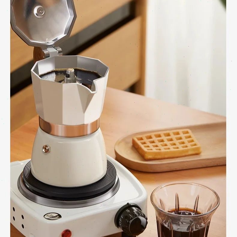 Caffettiera Moka a fondo tondo - Moka Pot Stove recensione e prezzo